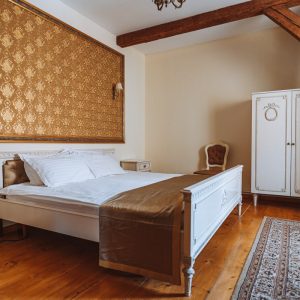 Casa Antiqua Ap7 Cazare brasov Dublu Matrimonial (1)