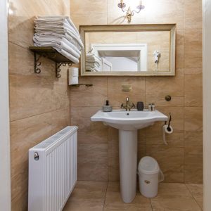 Casa Antiqua - Cazare Brasov - Camera 1 (4)