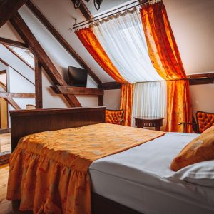 Cazare apartament Brasov Centru casa Antiqua (10)