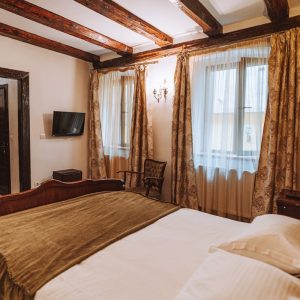 Hotel Casa Antiqua Camera Duba Cazare Brasov (1)